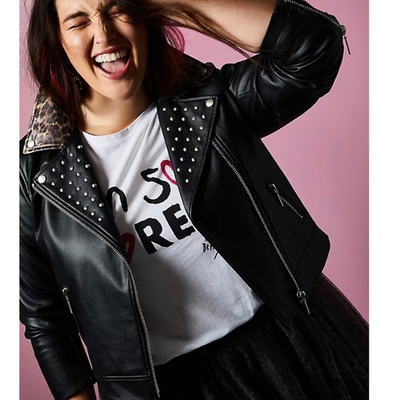 NWT torrid size 0 - Picture 4 of 4